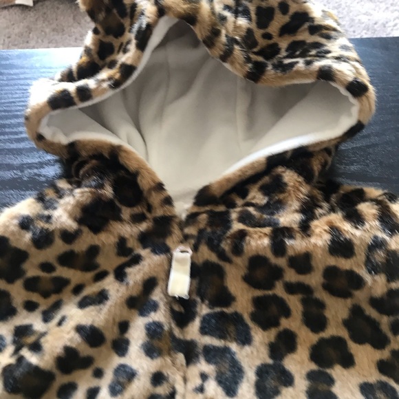 Leopard Print Vest - Picture 5 of 5